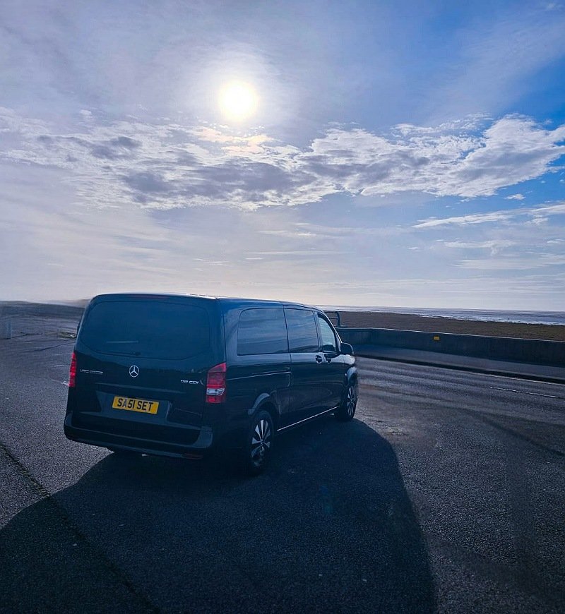 Gatwick Airport taxi transfer